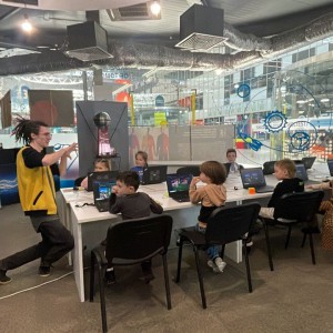 KIBERone стал официальным партнером Технопарка «Сколково» - КИБЕРшкола программирования для детей, компьютерные курсы для школьников, начинающих и подростков - KIBERone г. Западный